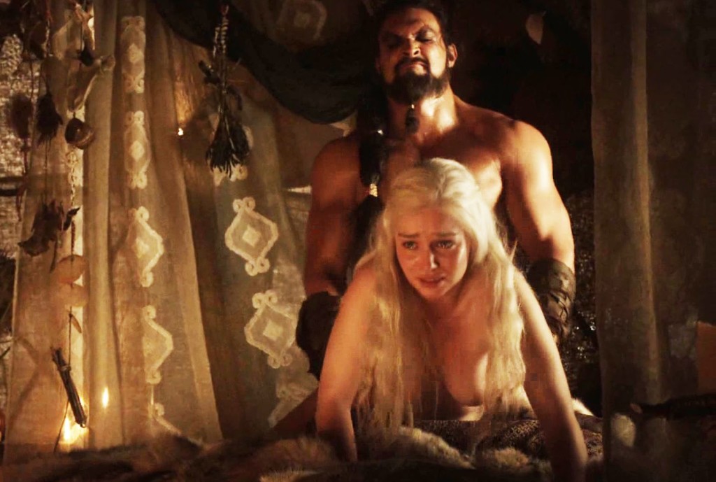 emilia clarke en action