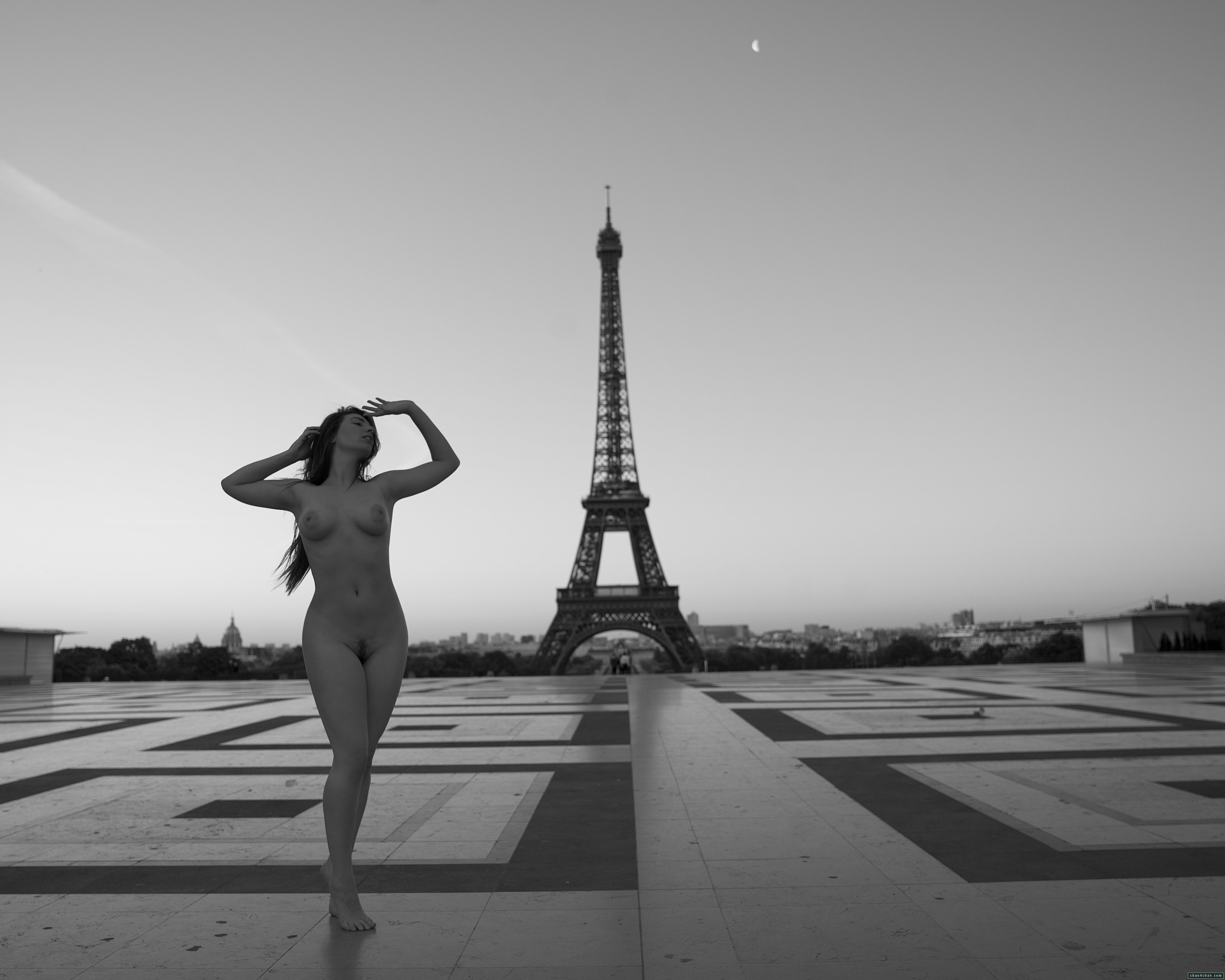 lvdx-naturisme-a-paris-visuel-2-tour-eiffel