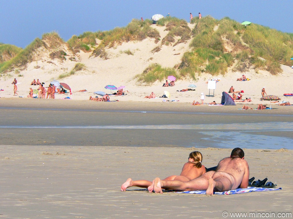 TOP 5 des plus belles plages naturistes en France