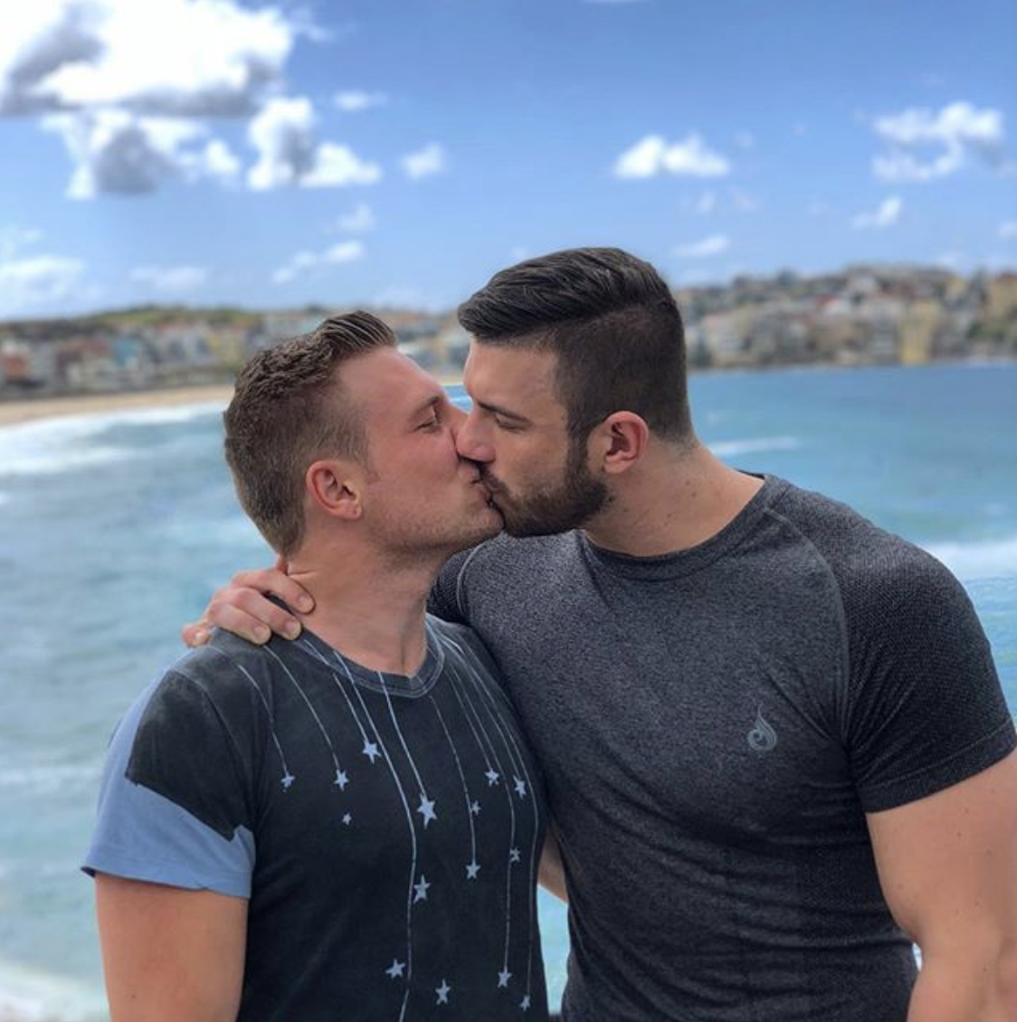 Je ne veux pas me montrer discret sur ce que je fais. 