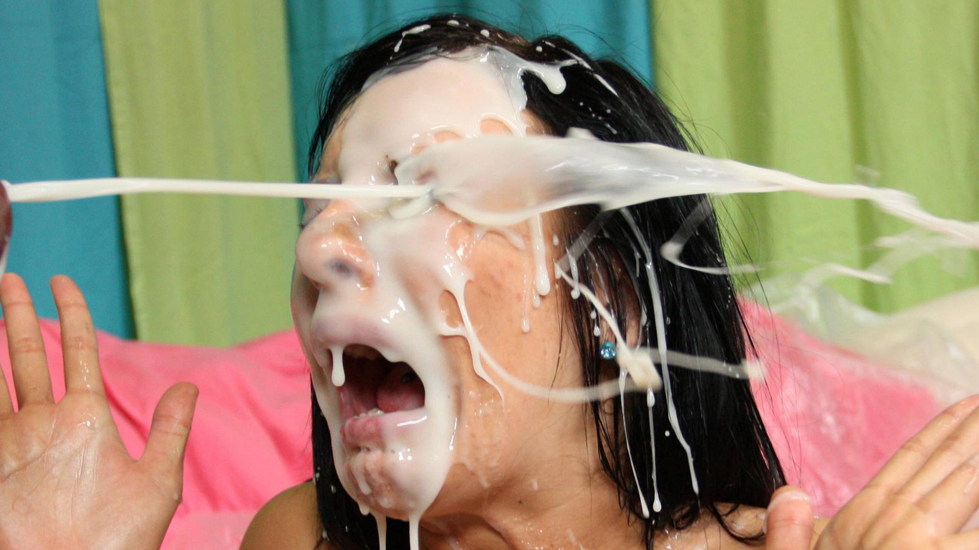 Compil ejac faciale