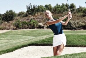 Paige Spiranac tire hors du bunker